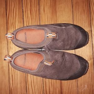 Lightly worn Merrell winter slip-ons